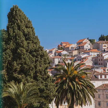 Park Hvar-2